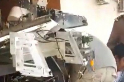 Riyadh: 1.5 million rials stolen from ATMs