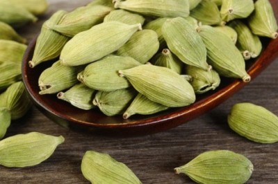 Cardamom sold for a record increase, selling 200 rials